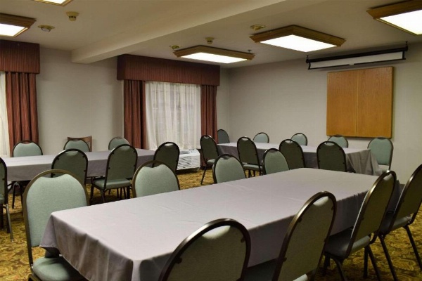 Country Inn & Suites by Radisson Kenosha - Pleasant Prairie image 19