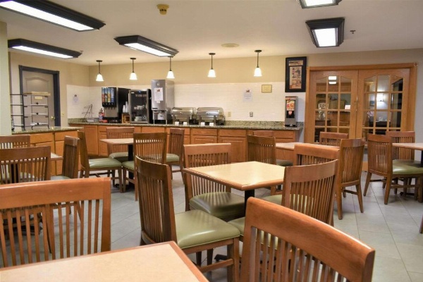 Country Inn & Suites by Radisson Kenosha - Pleasant Prairie image 20